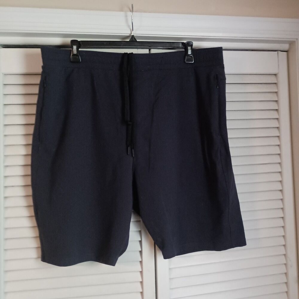 Public Rec Men's Swim Shorts Sz 44R Navy Blue Lined Zip Pockets Adjustable Waist